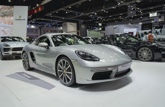 千葉県内でポルシェの整備に対応できる工場をお探しならぜひお任せください